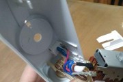 分析容声冰柜不制冷的原因（探寻容声冰柜无冷的关键问题）
