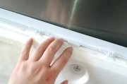 冰箱照明灯坏了怎么换？需要哪些工具和步骤？
