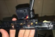 如何修复油烟机操作面板松动的问题（解决油烟机操作面板松动的实用方法）