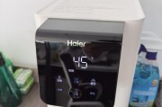 饮水机热水口发臭的原因及解决方法（热水口发臭可能是由污染物引起）