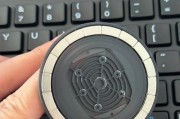 手机支架如何装入包中？装包时有哪些技巧？