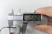 花洒温度显示器不亮的解决方法（一步步教你修复花洒温度显示器不亮的问题）