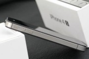 苹果打孔手机指的是什么？这种设计有何优缺点？