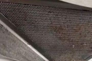 如何用一个口罩清洗油烟机（简单实用的清洗方法）