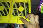 九号充电器清理灰尘的方法是什么？