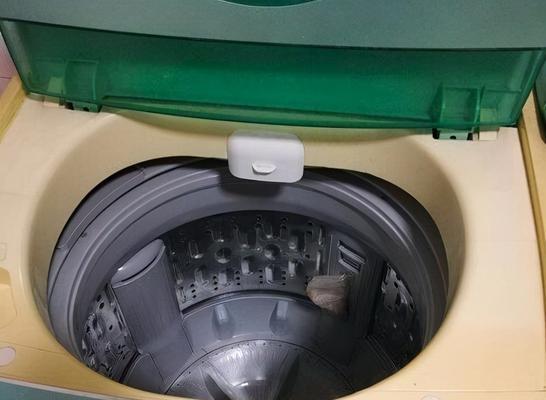 如何解决洗衣机甩桶响的问题（洗衣机甩桶响的解决办法大揭秘）