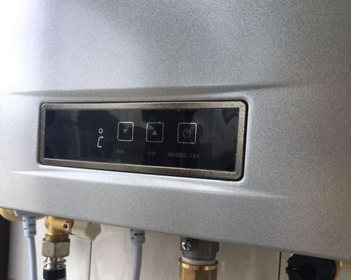 冬季燃气热水器冻住了怎么办（应对冻结的燃气热水器）