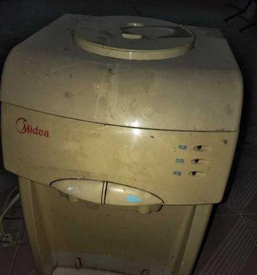 饮水机冷水不凉的解决办法（全面分析饮水机冷水不凉的原因及应对之策）