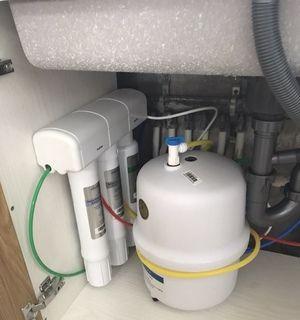 为何净水器出水有压力（解析净水器出水压力高的原因及解决方法）