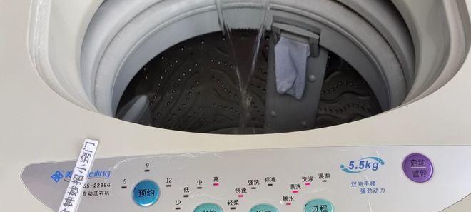洗衣机冒烟问题的原因与解决方法（烟冒出的原因分析及如何安全使用洗衣机）