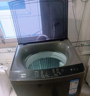 以波轮洗衣机如何清洗（一步步教你清洗波轮洗衣机）