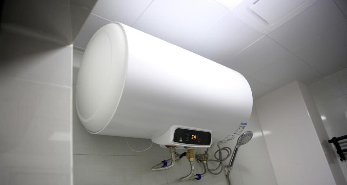 如何有效使用电热水器节省能源（以电热水器怎样用才省电）