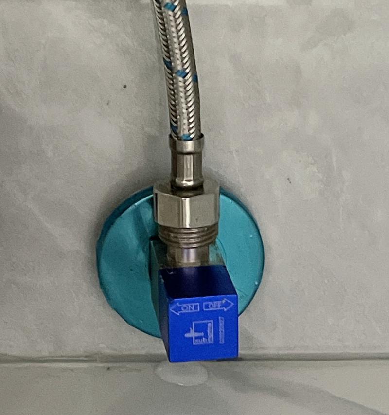 美标马桶漏水怎么办？维修指南帮你分析各部位漏水原因！