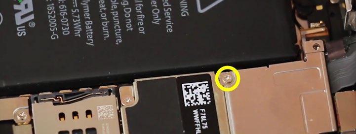 显示器边上的小孔是什么？如何正确处理显示器边上的小孔问题？