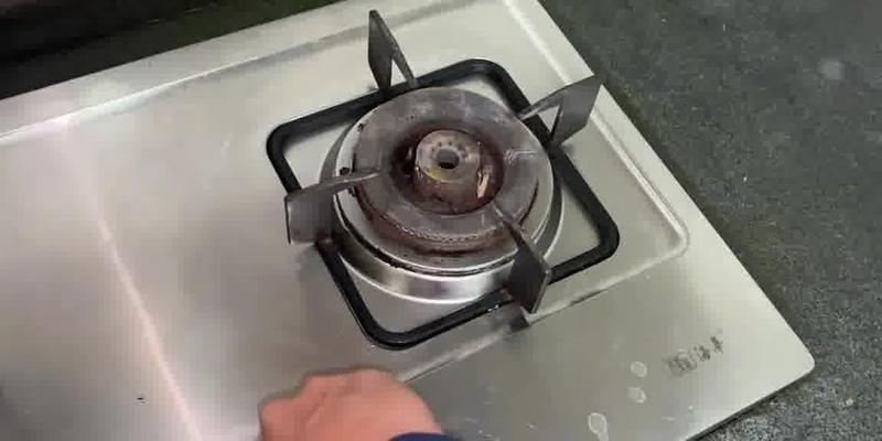 燃气灶背面生锈腐烂了怎么办？如何快速修复？
