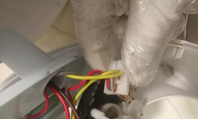 洗衣机上下排水有何不同？哪种更适合家用？