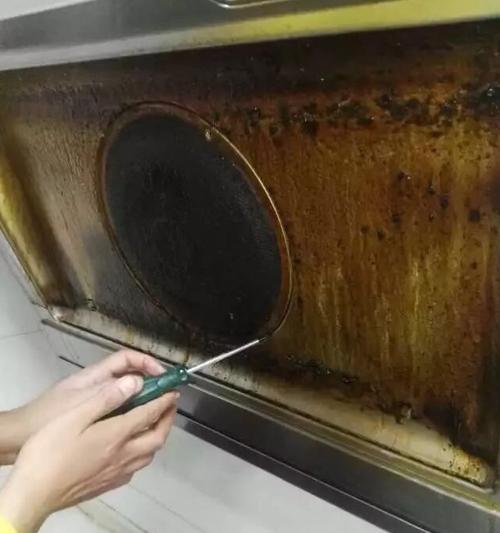 油烟机清洗步骤是什么？清洗后如何保持效果？