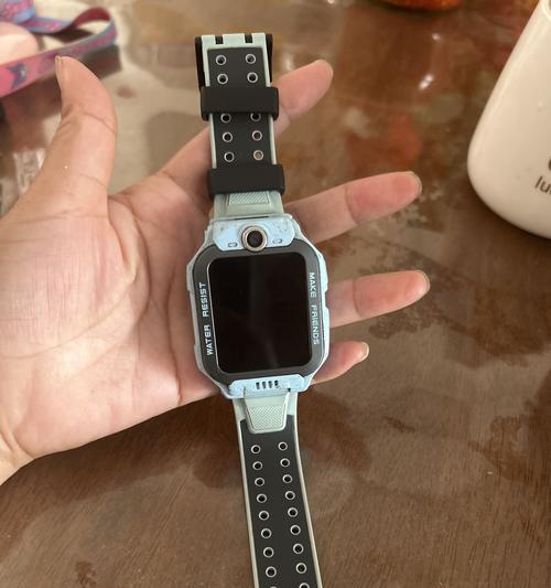 手表如何与手机连接拍照？拍照小天才手表使用技巧是什么？