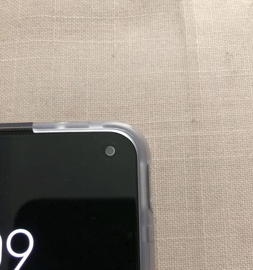 手机摄像头拍照变绿的原因是什么？