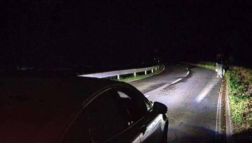 模拟器夜间驾驶技巧是什么？如何安全开夜车？