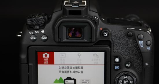 如何取消佳能相机的补光灯装饰？