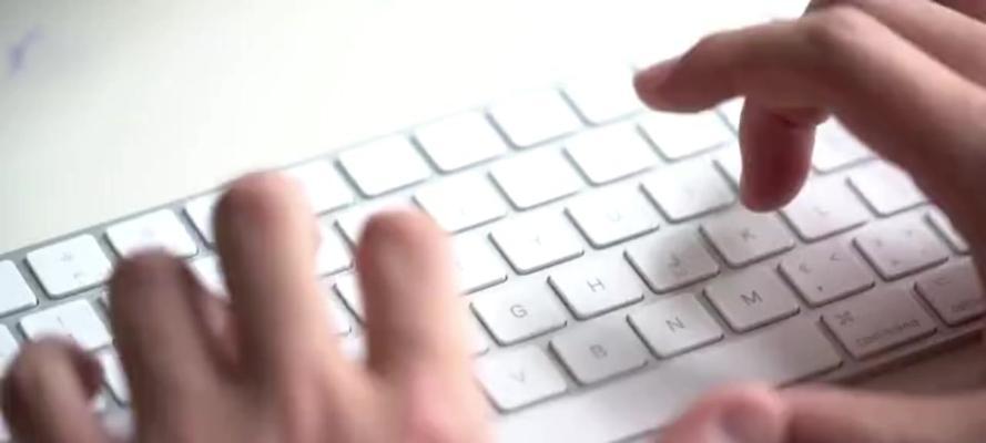 瓦罗兰特在笔记本电脑上的设置方法是什么？如何调整？