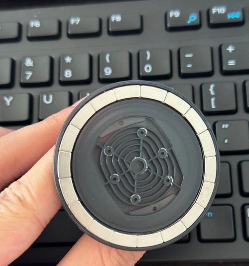 手机支架如何装入包中？装包时有哪些技巧？