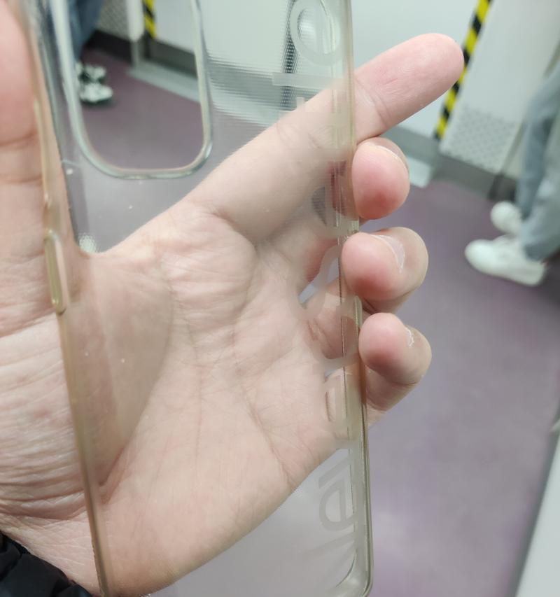 手机壳后背开口处理方法是什么？