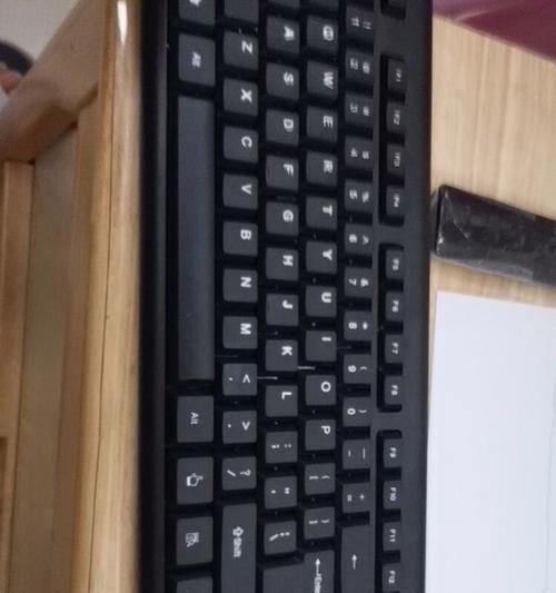键盘为何不出现联想词？