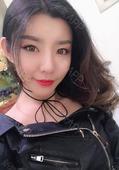 美颜相机如何p出男生耳朵？p出耳朵后效果自然吗？