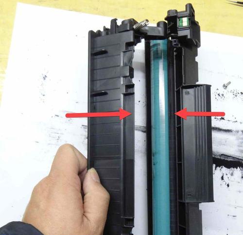 惠普打印机178芯片的取出方法是什么？操作步骤是什么？