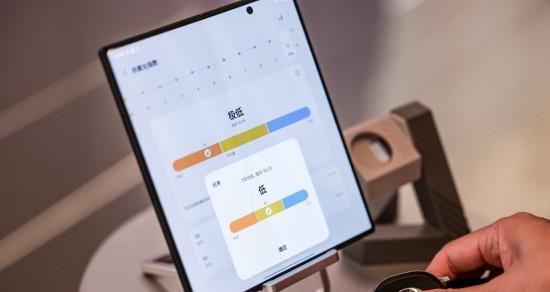 三星 Galaxy Watch 新品怎么选？颜值、体验都重要！